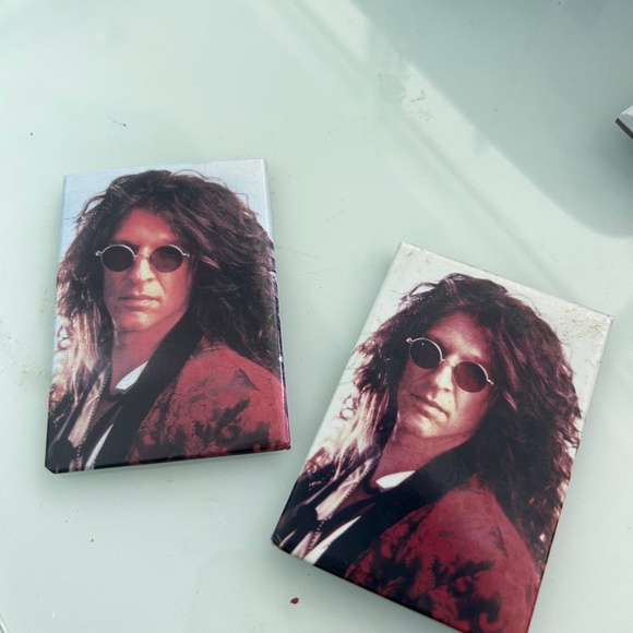 Howard Stern Magnets Two plus pin - Picture 1 of 7